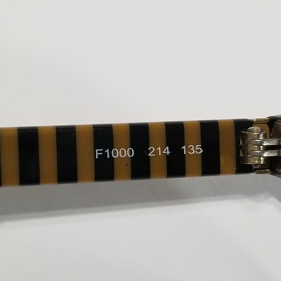 Fantastic looking Fendi eyeglasses Frames - Picture 16 of 16